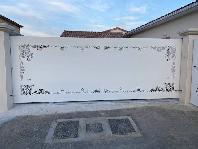 Fabrication de tonnelle et de bardage à Carpentras 84200 dans le Vaucluse