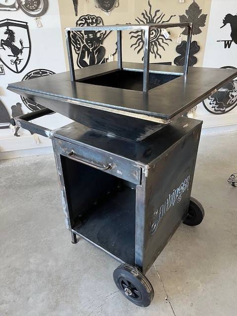 BRASERO CARRE 70X70 A AUBIGNAN, VAUCLUSE 