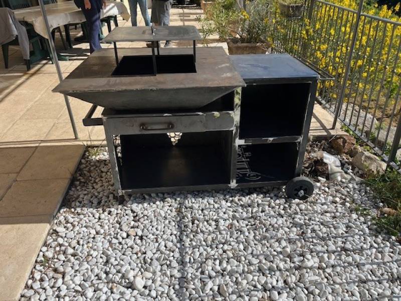 BRASERO CARRE + DESSERTE