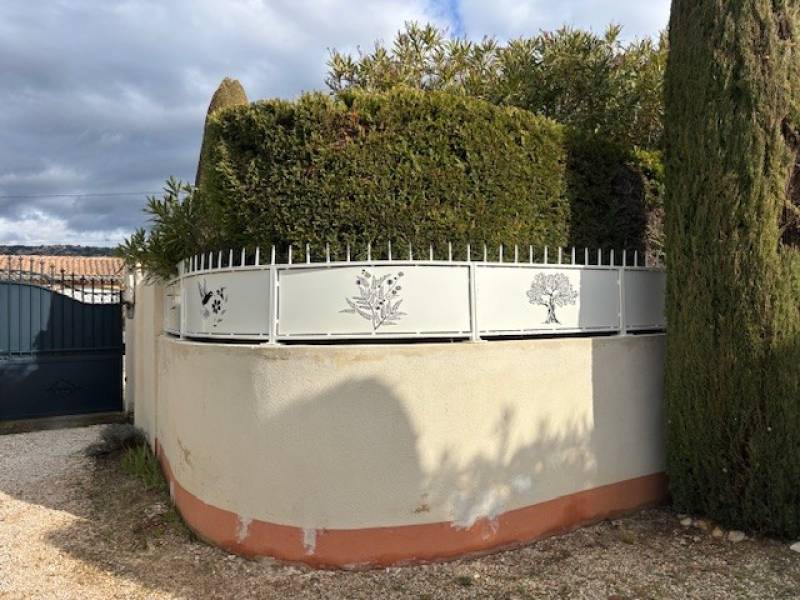 CLOTURE SUR MURET A AUBIGNAN, VAUCLUSE