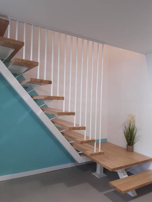 BARREAUX D'ESCALIER A AUBIGNAN, VAUCLUSE