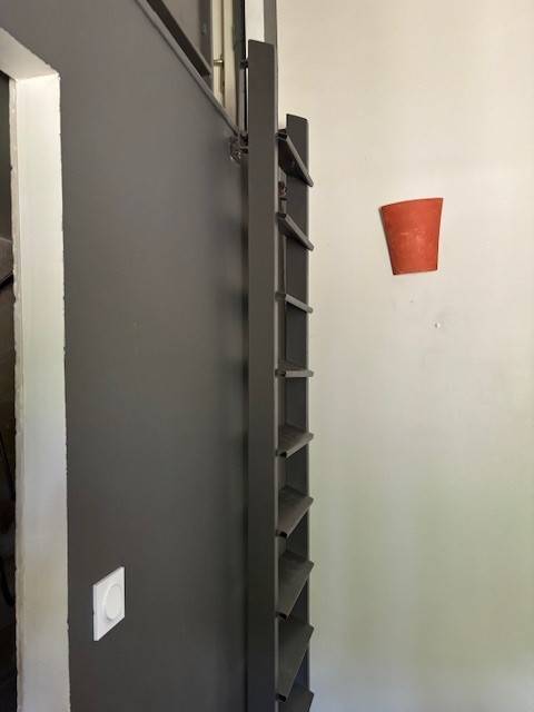 ESCALIER ESCAMOTABLE EN FER A AUBIGNAN, VAUCLUSE