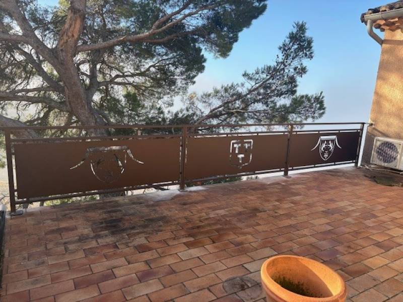 GARDE CORPS A AUBIGNAN, VAUCLUSE