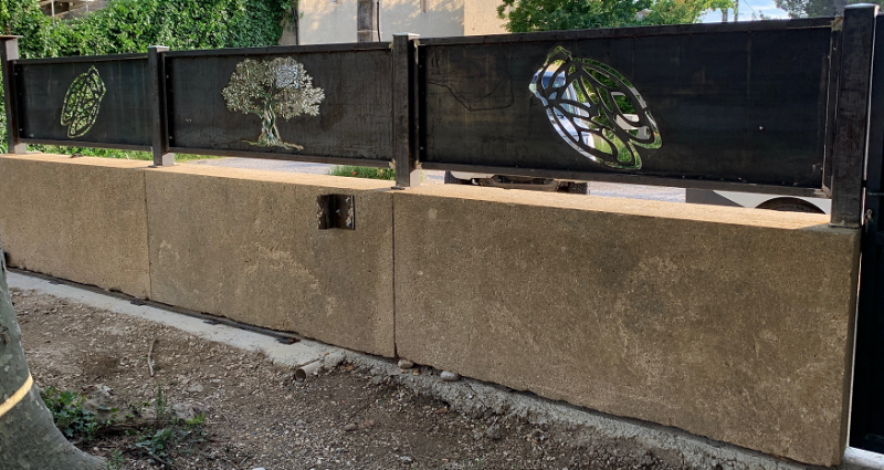 CLOTURESUR MURET A AUBIGNAN, VAUCLUSE