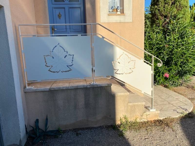 GARDE CORPS A AUBIGNAN, VAUCLUSE