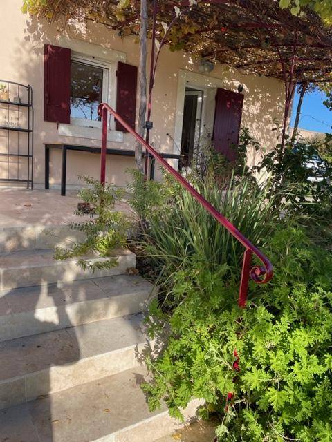 MAIN COURANTE A AUBIGNAN, VAUCLUSE