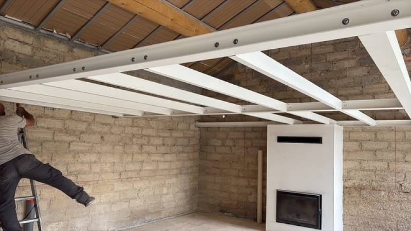 PLATEFORME A AUBIGNAN, VAUCLUSE