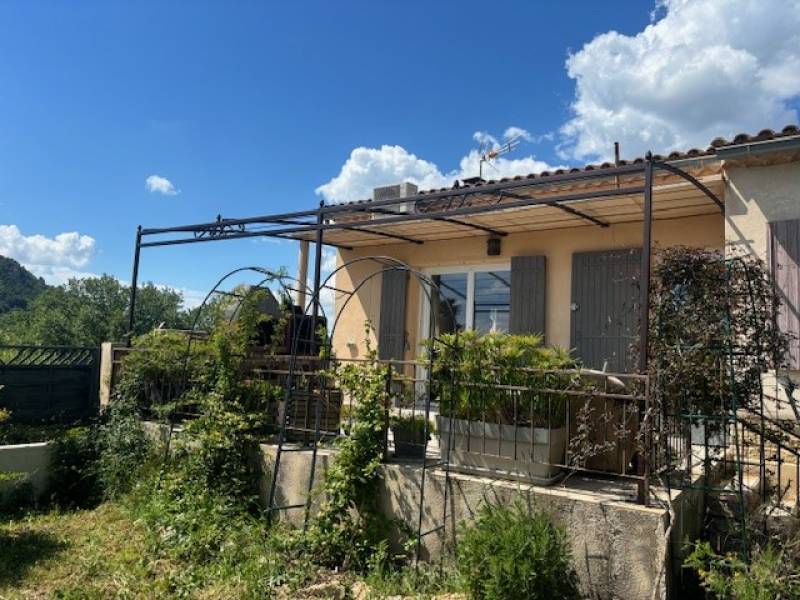 TONNELLE PROVENCALE A AUBIGNAN, VAUCLUSE