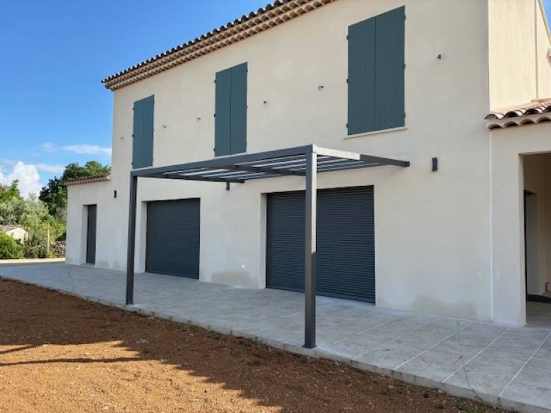 TONNELLE MODERNE A AUBIGNAN, VAUCLUSE