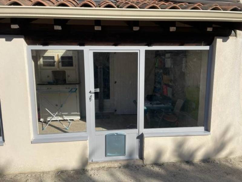 VERRIERE EXTERIEURE A AUBIGNAN, VAUCLUSE