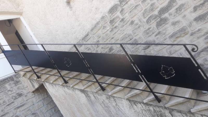 GARDE CORPS ESCALIERS A AUBIGNAN, VAUCLUSE