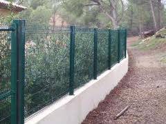 CLOTURE A AUBIGNAN, VAUCLUSE